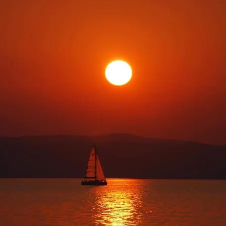 דירה Balaton Beachside N1