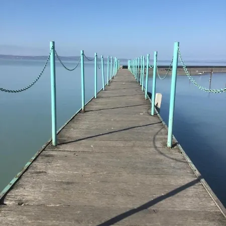 Balaton Beachside N1 *