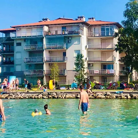 Balaton Beachside N1 公寓 希欧福克