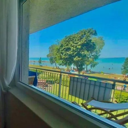 Balaton Beachside N1 公寓 *