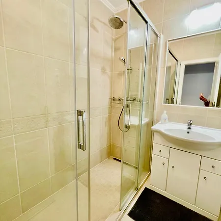 公寓 Balaton Beachside N1 *