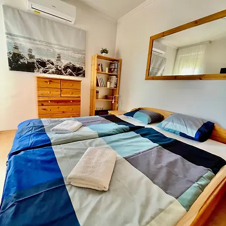 Balaton Beachside N1 דירה שיופוק