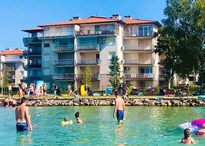 Balaton Beachside N1 דירה שיופוק