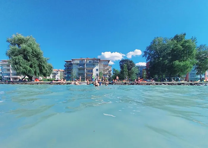 Balaton Beachside N1 *